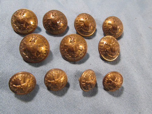 Boutons anciens ecole - boutons,