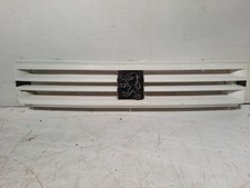 Calandre PEUGEOT 309 PHASE 1