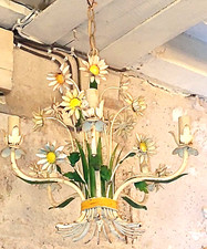 Lustre 5 feux en tôle repoussée et patinée style Louis XV  haut 75 x diam 43 cm