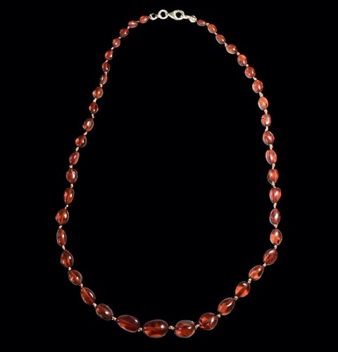 Superbe collier en perles - ,