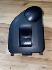 Allume cigare / Bouton Interrupteur Toit panoramique Peugeot 308 Ref: 9661118877