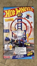 Hot Wheels Mega Loop Garage