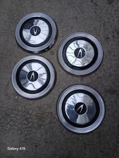 4 enjoliveurs de roue anciennes SIMCA 