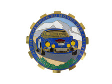 Plaque de calandre émaillée