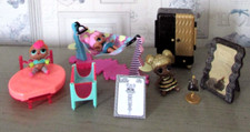 Lot de 3 figurines et mobiliers divers LOL Surprise Voir photos détaillées