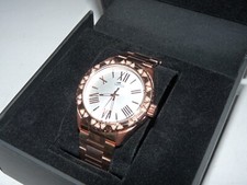 montre femme quartz lotus