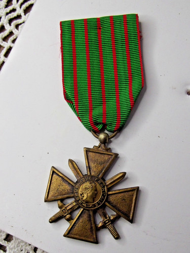 Médaille croix guerre - médaille,