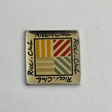 81 - Pin's NINA RICCI CLUB -