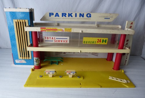 Véhicule miniature ancien - #véhicule,