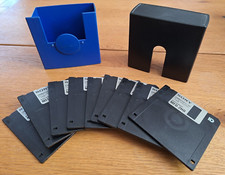 Lot de 10 disquettes 3,5'' SONY MFD-2HD pré-formattées + boîte de rangement