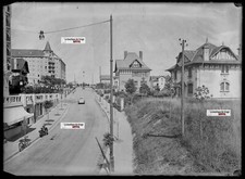 Plaque verre photo ancienne négatif noir et blanc 13x18 cm Vittel voiture moto