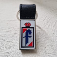 PORTE CLÉ POUR VOITURE LOGO /PININFARINA 🔑/COLLECTIONNEUR ET PURISTE /DESIGNIER