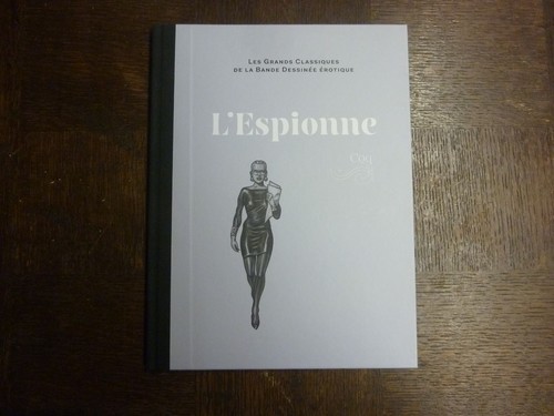 Adulte espionne coq - l,