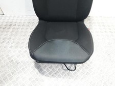 Siege avant droit RENAULT CLIO 4 PHASE 1 876209773R
