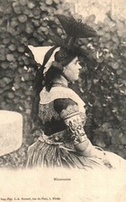 CPA 71 - Folklore (S. et L.) - Mâconnaise (jeune fille en costume)