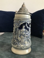 Chope à bière ancienne