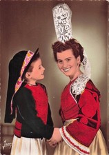 29 PONT L ABBE COSTUMES