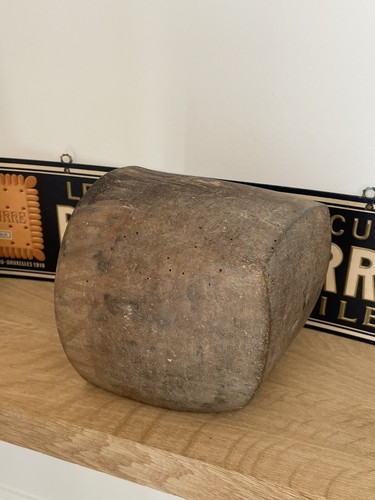 Ancienne forme chapeau - à,