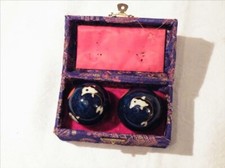 Superbes boules anciennes