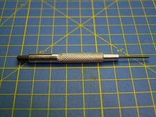 Chasse goupille avec douille