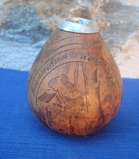 V59 Coloquinte Gravée Décor Cavalier Maison Buenos Aires 1933 Art Populaire