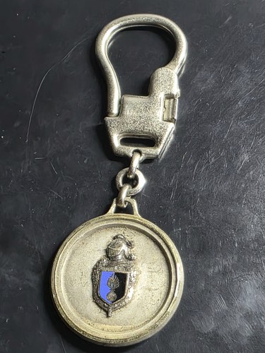 Porte clés ste geneviève - clés,