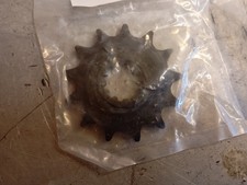 Pignon de sortie de boite 13 dents pas 420 50 cc aprilia beta yamaha cagiva