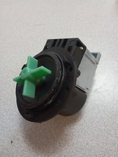 146057300 Pompe Vidange Eau Moteur Turbine Hélice prise Lave-linge Electrolux