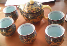 Service à thé japonais - décor dragon - marquage sous la base