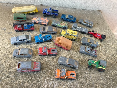 Lot anciennes miniatures - anciennes,