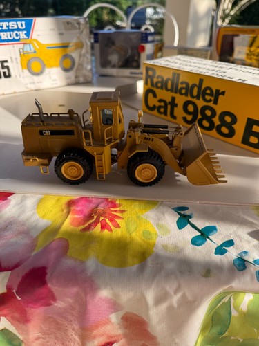 Chargeuse cat 988b nzg - chargeuse,