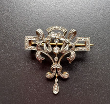 Edwardian era 18K gold platinum diamond ribbon bows brooch pendant