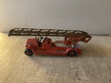 Voiture De  Pompier DINKY TOY
