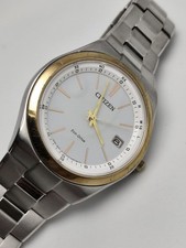 Montre solaire radiocommandée