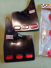 RENAULT 9 depuis 88 Jeu de bavettes d'ailes AR R-B