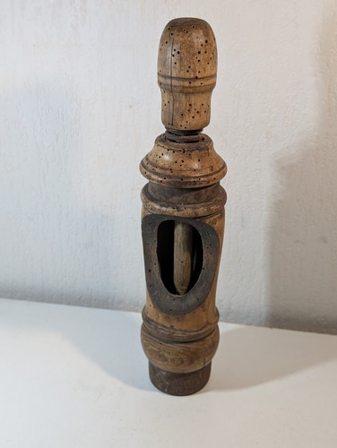 Ancienne bouchonneuse manuelle