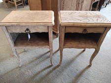 2 Anciens Chevets en bois  43