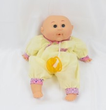 Poupée Poupon Uneeda Doll 1990 avec tétine style Cabbage Patch vintage (VA)