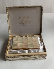 Poudrier Vintage Dans Son