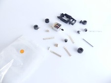 (2) TCR ACCESSOIRES DIVERS PNEUS / PIGNONS / FROTTEURS / MOTEUR / CHASSIS