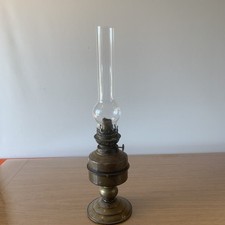 ancienne lampe à pétrole En