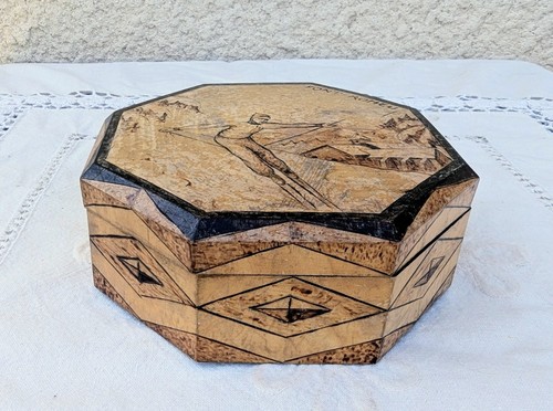 Ancienne boite bois pyrograve - boite,