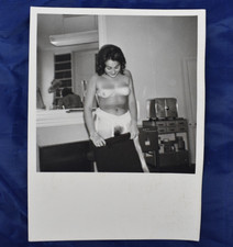 PHOTOGRAPHIE ARGENTIQUE EROTISME FEMME NUE 12 x 9 cm EROTICA VINTAGE