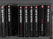 LOT 8 ROMANS ADLER-OLSEN.°3319.33598.34101.32187.34522.35231.35622.36051