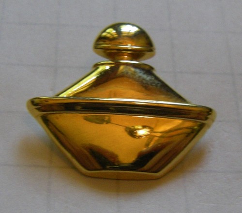 Pin parfum guerlain - pin's, samsara