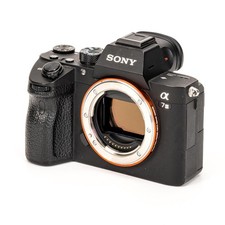 Appareil photo Sony Alpha 7 III (noir)