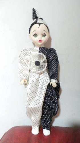 Poupée pierrot plastique - pierrot,