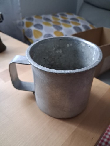 Ancienne tasse mesure lait - tasse,