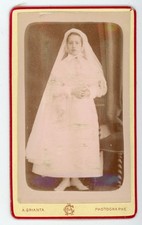 CDV PHOTO, une communiante en robe par Grianta à Montluçon vers 1880
