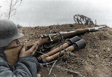 WW2 - Grenadier allemand avec